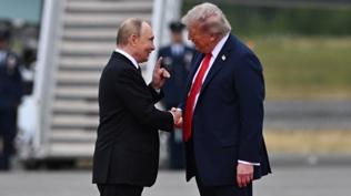 Putin ve Trump, telefonda g�r��t�... 'Kelimenin tam anlam�yla �fkelendi'