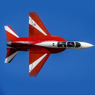 Bakan Kac�r'dan H�RJET mesaj�: T�rk m�hendisli�inin imzas� g�ky�z�ne at�l�yor