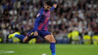 Barcelona'da tart��malar�n oda�� Ronald Araujo