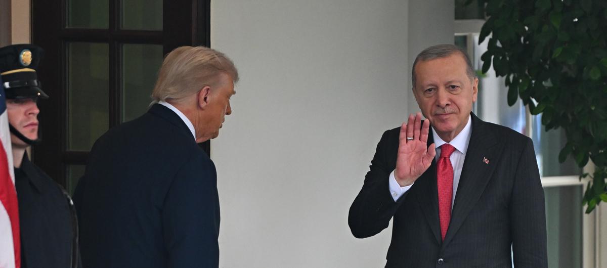 F-35 se�ene�i masada! Trump'�n T�rkiye �vg�s� Yunanistan ve �srail'i kar��t�rd�