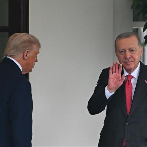 F-35 se�ene�i masada! Trump'�n T�rkiye �vg�s� Yunanistan ve �srail'i kar��t�rd�