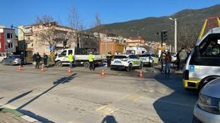 Hastane kav�a��nda feci kaza: Bisikletli �ld�