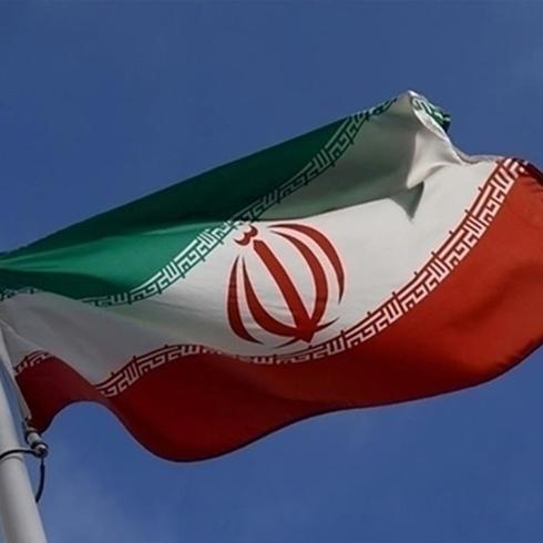 �ran'da protestolar alevleniyor... Peze�kiyan'dan diyalog mesaj�