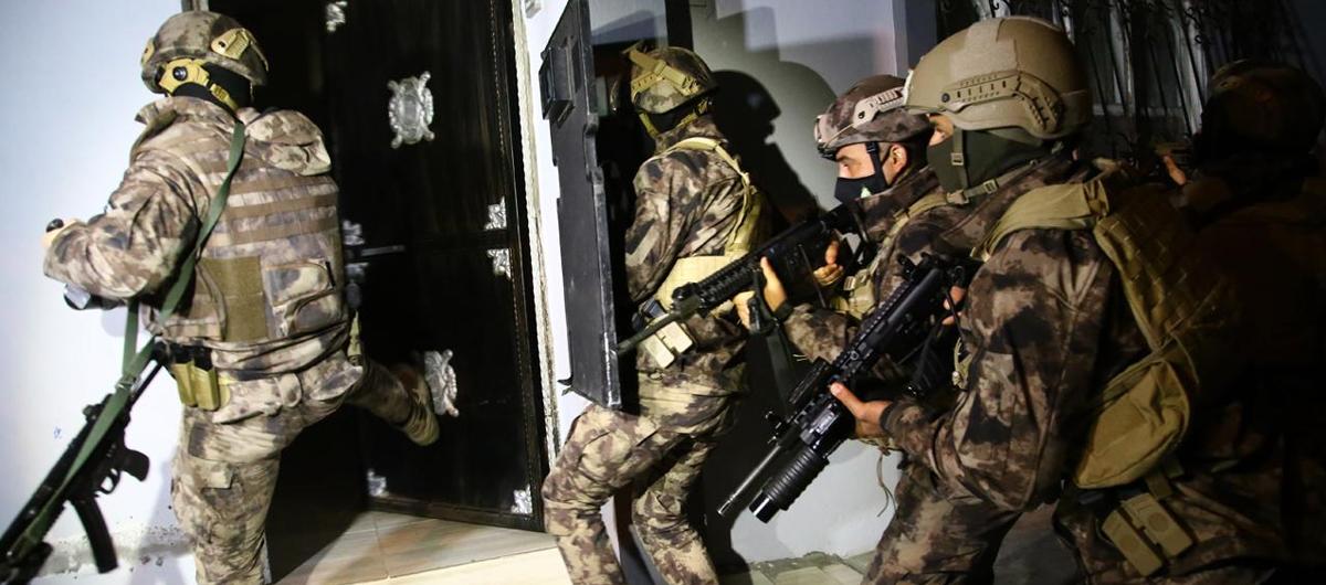 �stanbul ve Ankara'da DEA�'a b�y�k operasyon! Yalova sald�r�s�yla ba�lant�l� adreslere bask�n