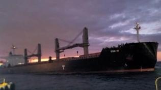 �stanbul'da panik anlar�: Gemi iskeleye metreler kala durdu