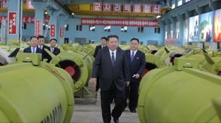 Kuzey Kore lideri Kim'den 2026 talimat�: �oklu roketatarlar ana g�c�m�z olacak'