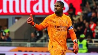 Milan, Mike Maignan ile masaya oturmaya hazırlanıyor