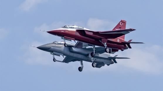 NATO'ya T�rk imzas�! H�RJET'le yeni ihracat kap�lar� araland�