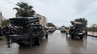 Suriye'de gerilim t�rman�yor: Soka�a ��kma yasa�� ilan edildi