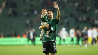 Tarkan Serbest, Kocaelispor'dan ayr�ld�; yeni adresi belli oldu