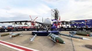 Bakan Kac�r: Savunma sanayisi ve ileri teknoloji alanlar�nda b�y�k ba�ar�lara imza att�k