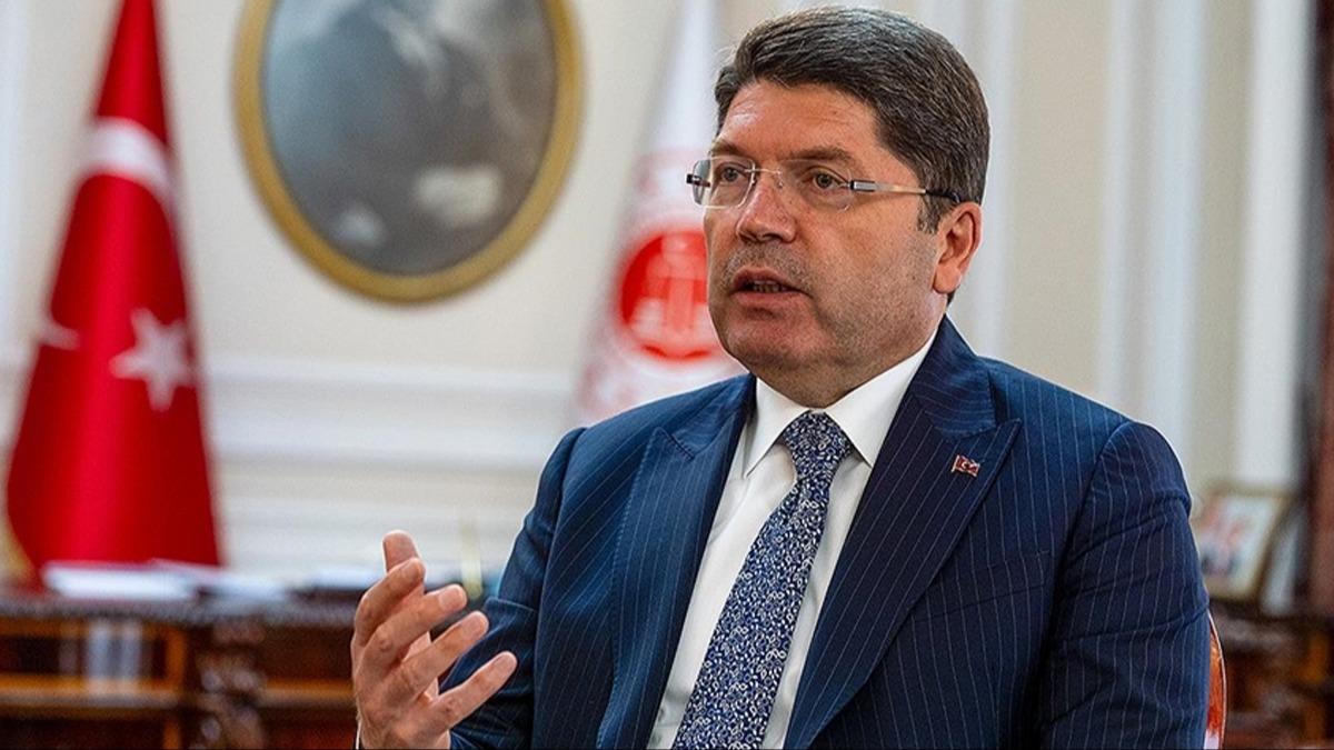Bakan Tun�'tan yeni y�l mesaj�: Demokratik bir anayasay� �lkemize kazand�rman�n gayretinde olaca��z