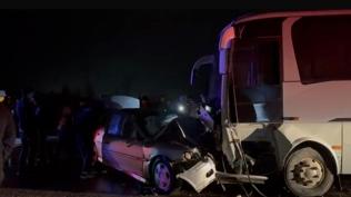 Bal�kesir'de feci kaza: 1 ki�i hayat�n� kaybetti 13 yaral�