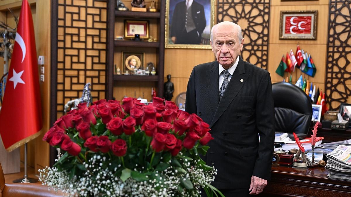 Cumhurba�kan� Erdo�an'dan Bah�eli'ye yeni ya� ve yeni y�l tebri�i