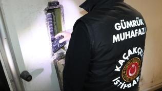 G�mr�kte zehir operasyonu: Kilolarca uyu�turucu yakaland�