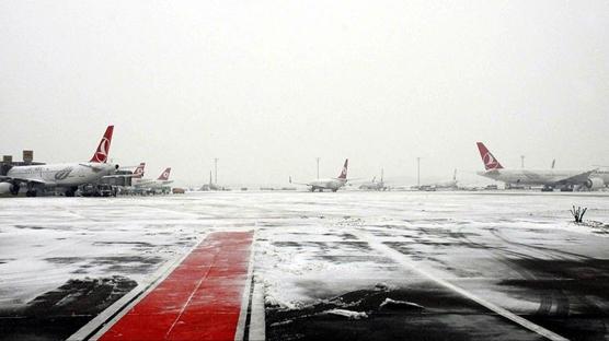 Olumsuz hava ko�ullar� nedeniyle 1 Ocak tarihli baz� seferleri iptal edildi