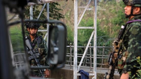 Tayland, 18 Kamboçyalı askeri ülkelerine iade etti