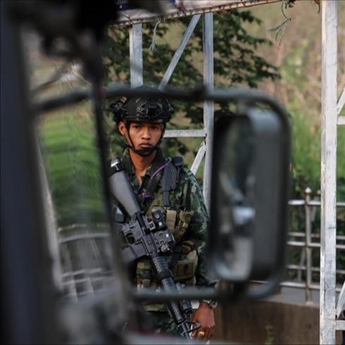 Tayland, 18 Kambo�yal� askeri �lkelerine iade etti