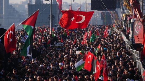 T�GVA Ba�kan� Be�inci'den B�y�k Gazze Y�r�y��� �a�r�s�: Herkesi Galata K�pr�s�'ne bekliyoruz