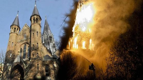 154 y�ll�k kilise k�le d�nd�! Yetkililerden evlerinize d�nmeyin �a�r�s�