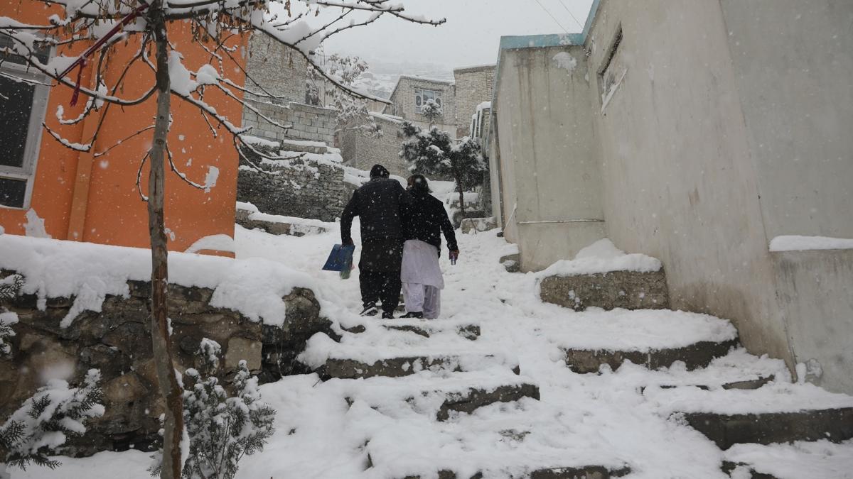 Afganistan'da �iddetli ya���lar 12 can ald� 