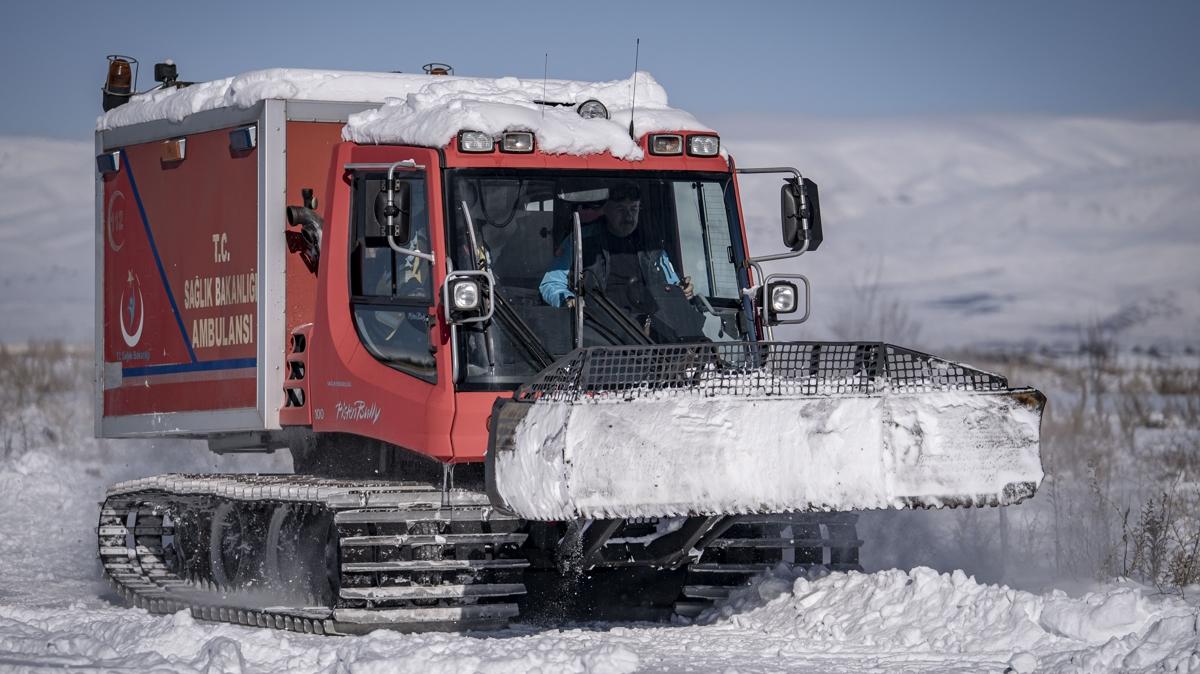 Aya�� k�r�lan �ocu�un imdad�na paletli ambulans yeti�ti