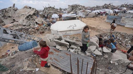 Gazzeli minik Nizar: Okula gitmek, camide namaz k�lmak, arkada�lar�mla oynamak istiyorum