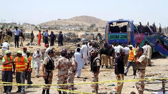 Pakistan'da katliam gibi kaza! 14 ki�i �ld�