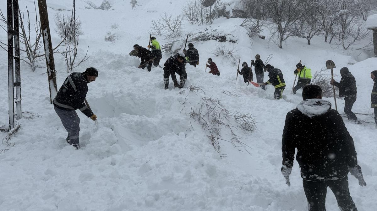 Kay�p kad�n kurtar�ld�, 22 ev bo�alt�ld�