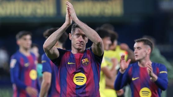 Barcelona'dan Lewandowski ile uzatma karar�