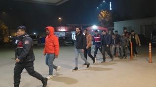 Ekipler düzensiz göçe geçit vermedi