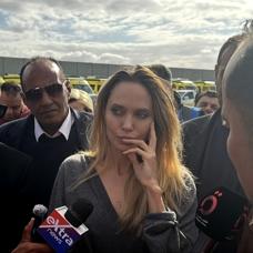 Hollywood'dan Gazze'ye vicdan �a�r�s�: Angelina Jolie Refah S�n�r Kap�s�'nda