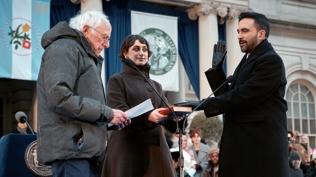 Mamdani g�reve ba�lad�