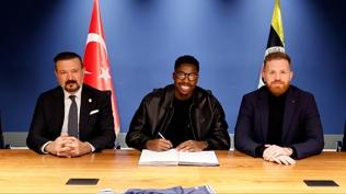 Musaba Fenerbahçe'de!