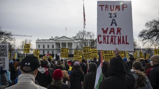 ABD'nin Venezuela'ya askeri m�dahalesi! Beyaz Saray �n�nde protesto