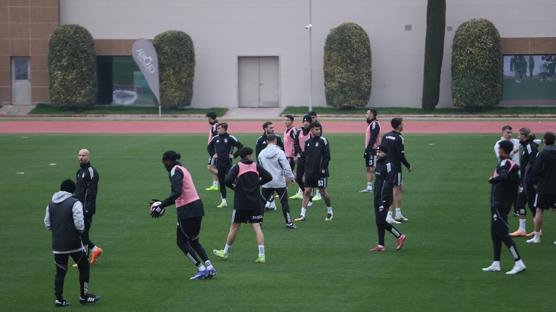 Be�ikta�, devre aras� �al��malar�n� s�rd�r�yor