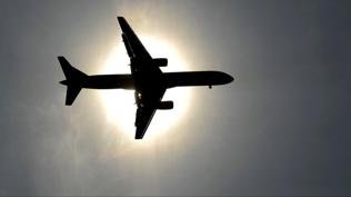 Uçuşlar ülke genelinde askıya alındı