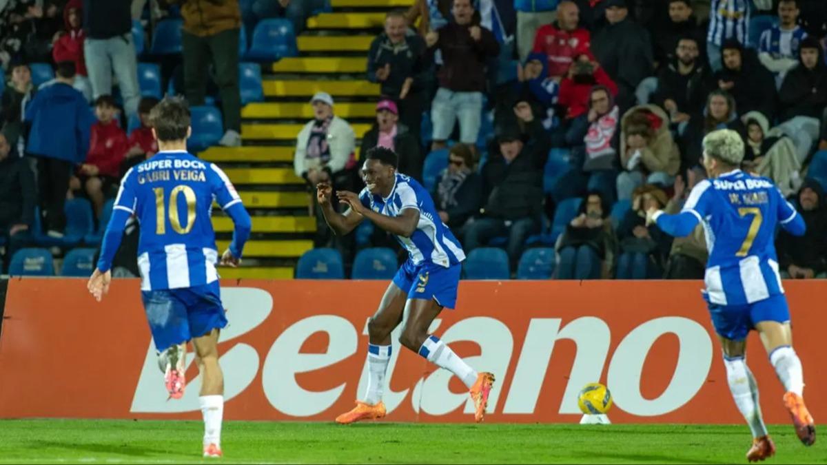 Porto durdurulam�yor! Santa Clara deplasman�nda bir galibiyet daha