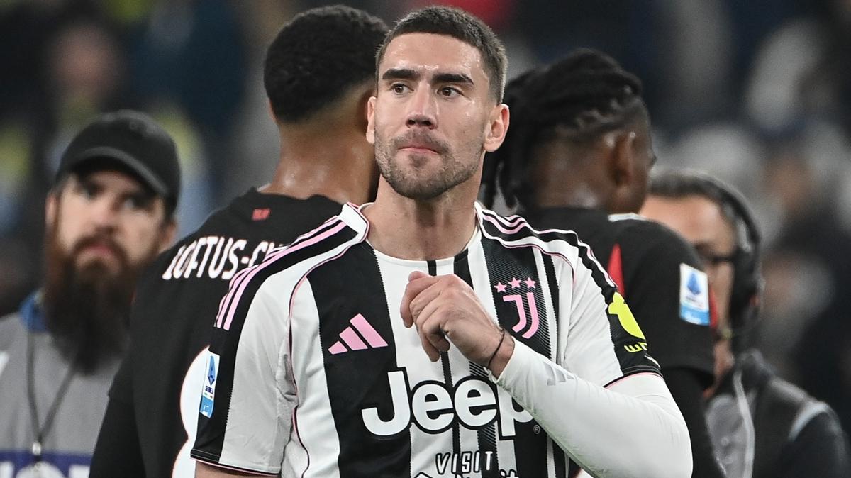 Robert Lewandowski'nin yerine Dusan Vlahovic