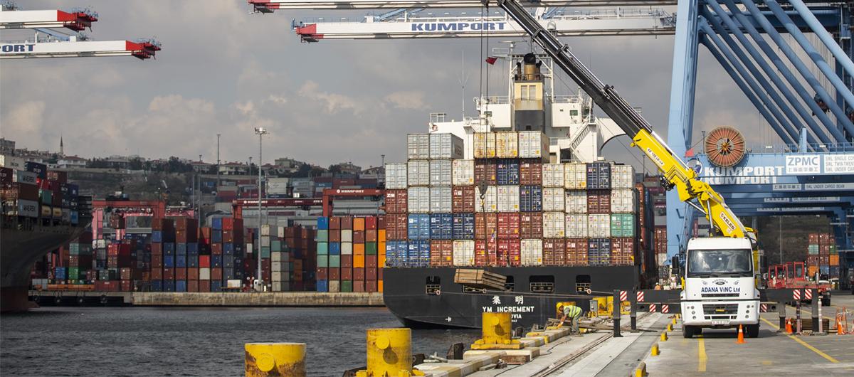 T�rk liras�yla d�� ticarette y�zde 31,2'lik rekor art��! 1,5 trilyon liraya yakla��ld�