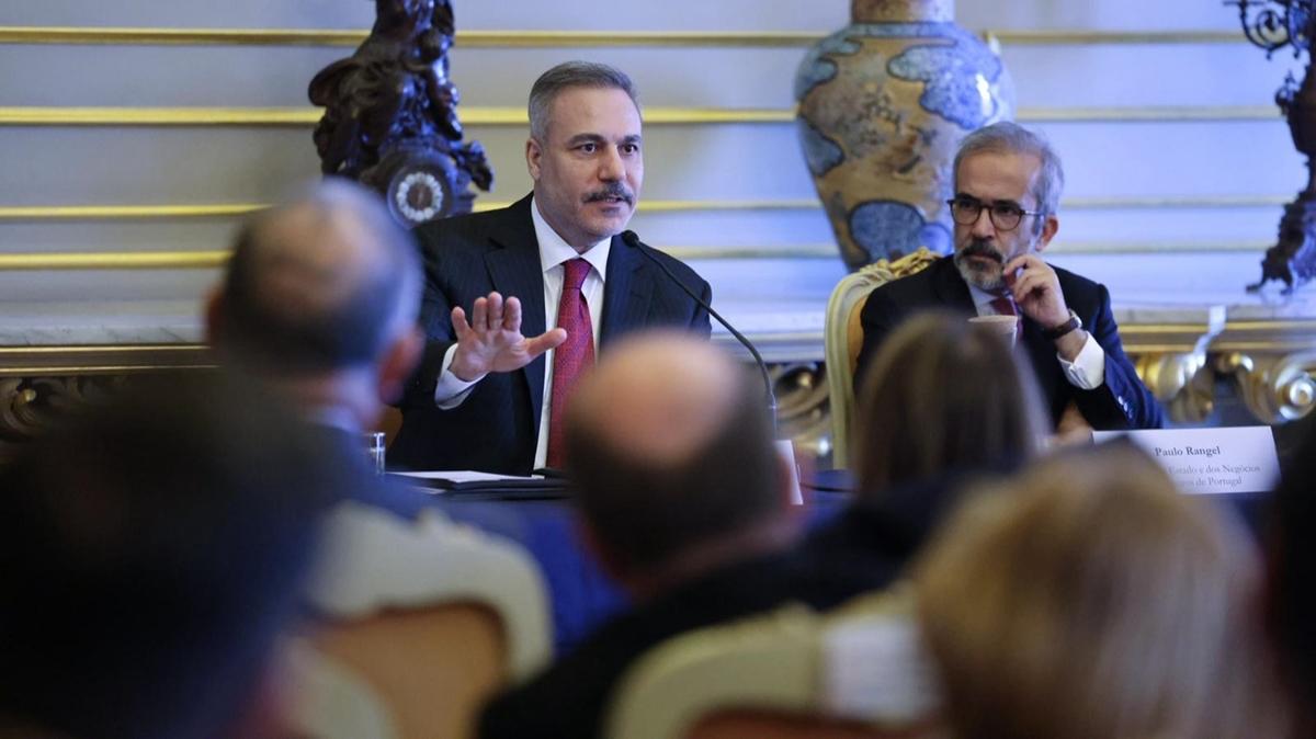 Bakan Fidan'dan Lizbon'da Büyükelçiler Konferansı'na katıldı