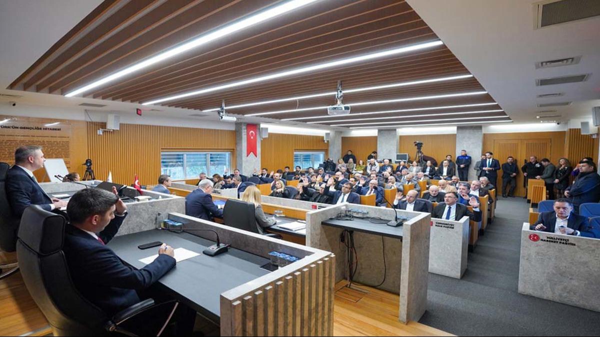 CHP İl Binası iddiası meclis gündeminde: Finansmanın kaynağı tekrar soruldu