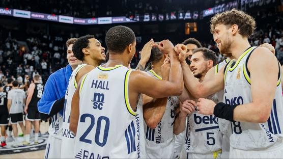 Fenerbahçe Beko'da çifte mutluluk: Derbi galibiyeti ve transfer müjdesi