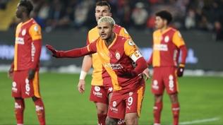 Galatasaray, Trabzonspor'a kar�� son 9 ma�ta yenilmedi