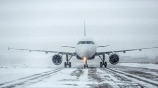 Hollanda kara teslim: Hava trafi�i kilitlendi