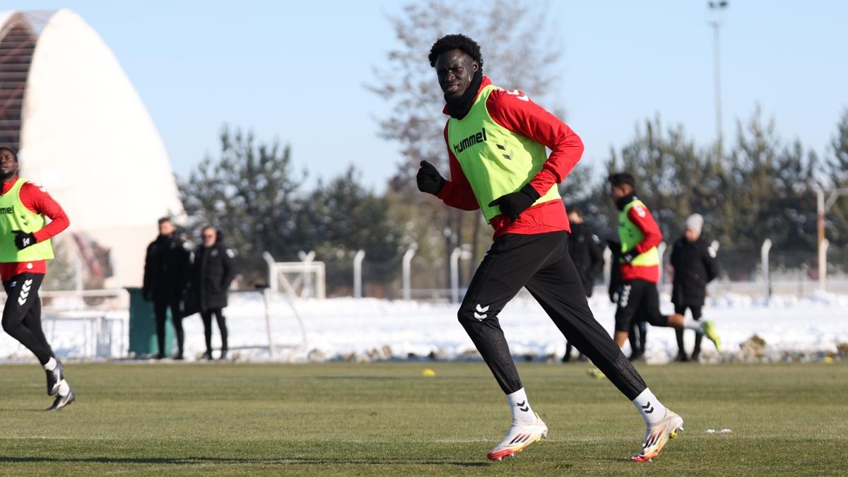 Sivasspor, Erzurumspor FK mesaisinde