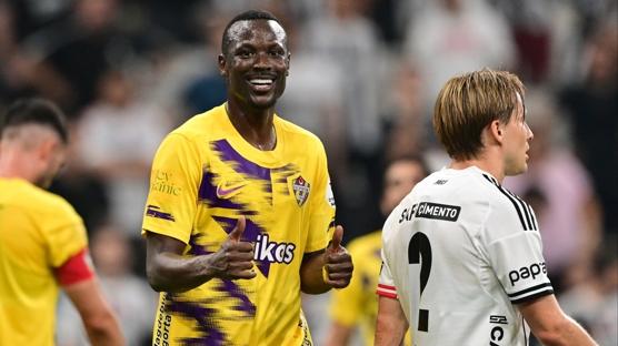 Ey�pspor, Mame Thiam ile yollar�n� ay�rd�