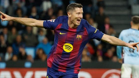 Robert Lewandowski karar�n� verdi! Barcelona'dan ayr�lm�yor