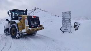 Termometreler s�f�r�n alt�nda 9 dereceyi g�sterdi: Son 57 y�l�n en d����� olarak kay�tlara ge�ti