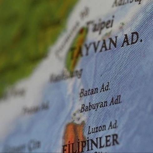 �in ile Tayvan aras�nda siyasi kriz: �lkeye giri�leri yasakland�